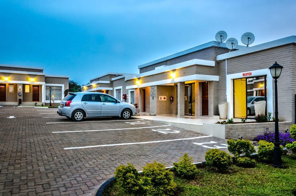 Hill View Inn Serowe Exteriér fotografie