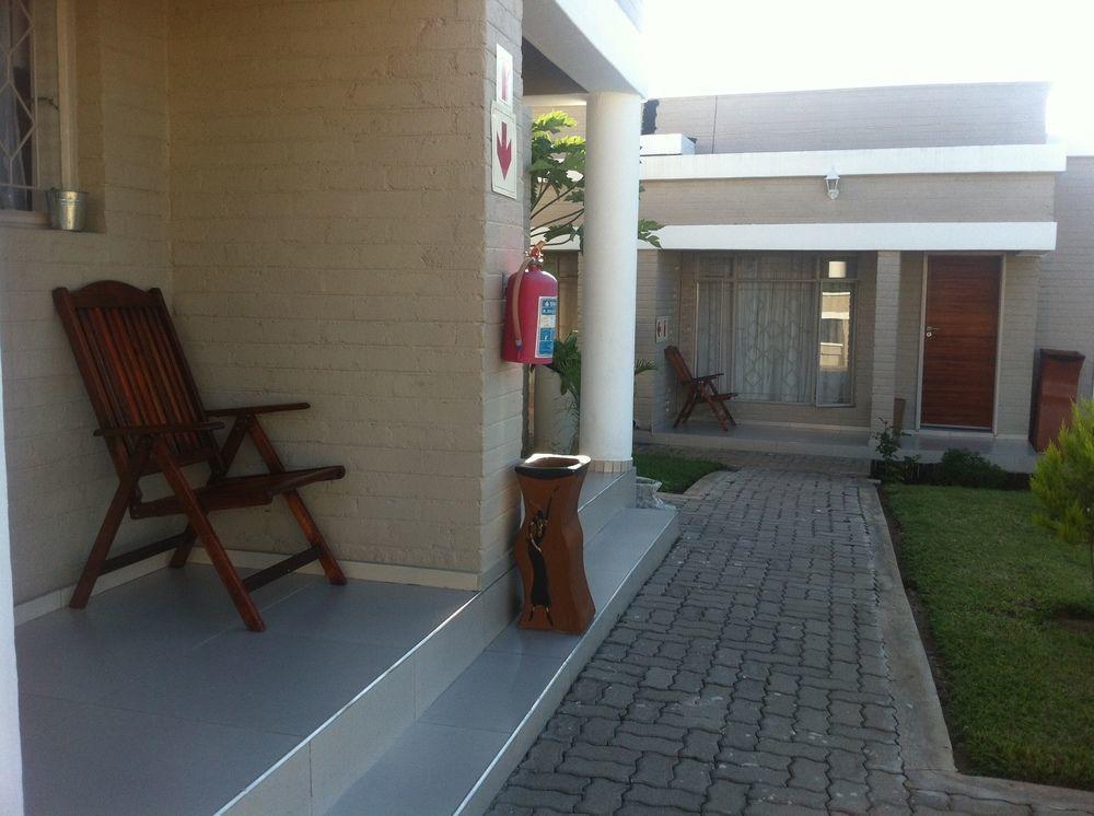 Hill View Inn Serowe Exteriér fotografie